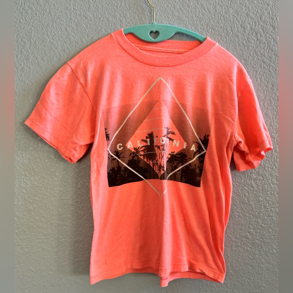 Urban Pipeline Boys Neon California T-shirt-Size Small